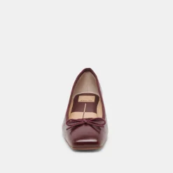 ANISA BALLET FLATS CRANBERRY CRINKLE PATENT