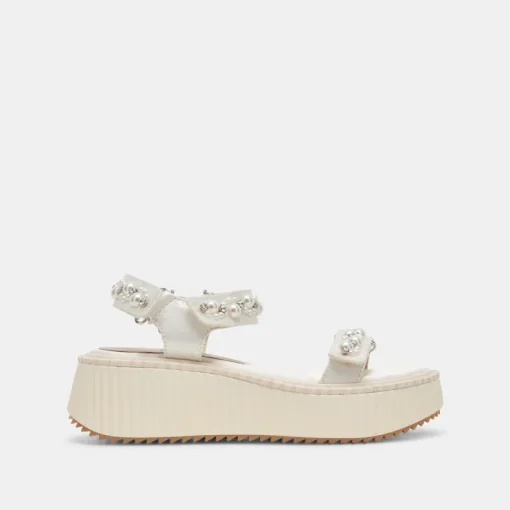 DEBRA PEARL SANDALS VANILLA PEARLS