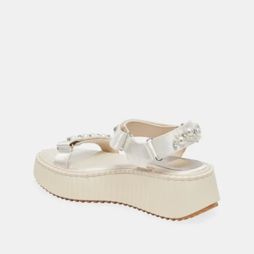 DEBRA PEARL SANDALS VANILLA PEARLS