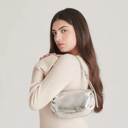 LIVI SHOULDER BAG SILVER DISTRESSED LEATHER